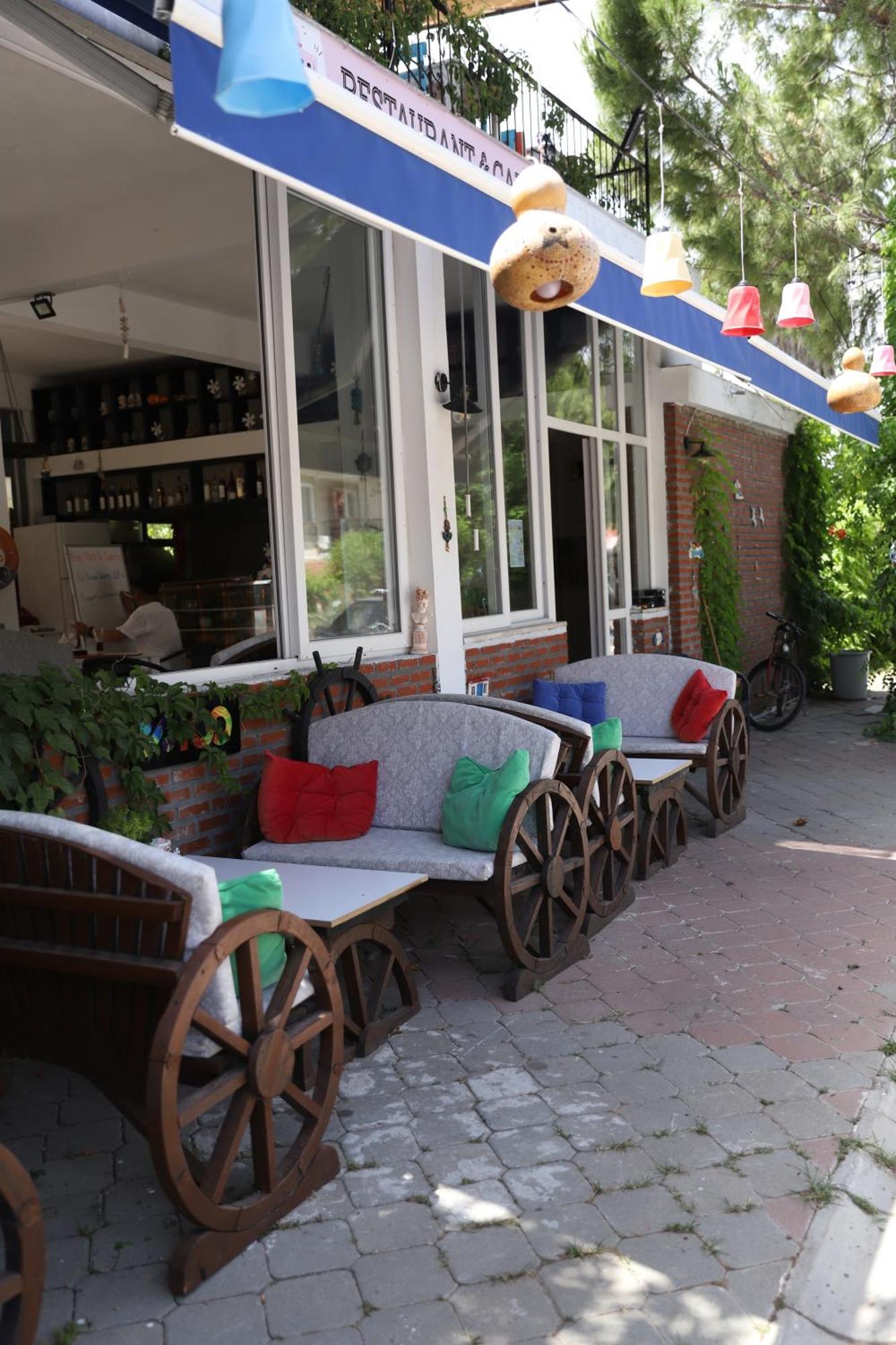 Yeni Doga Hotel Дальян Екстер'єр фото