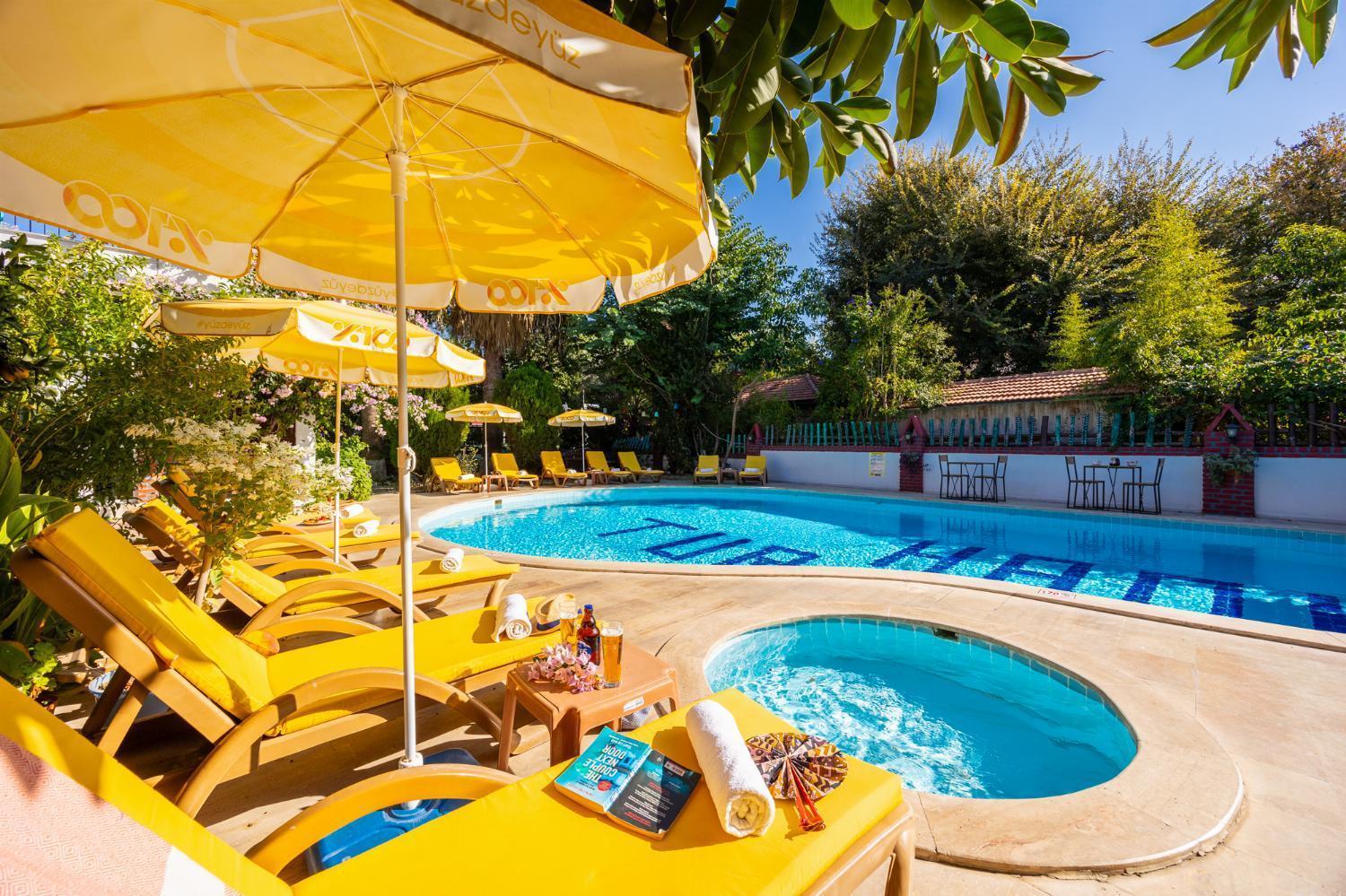 Yeni Doga Hotel Дальян Екстер'єр фото