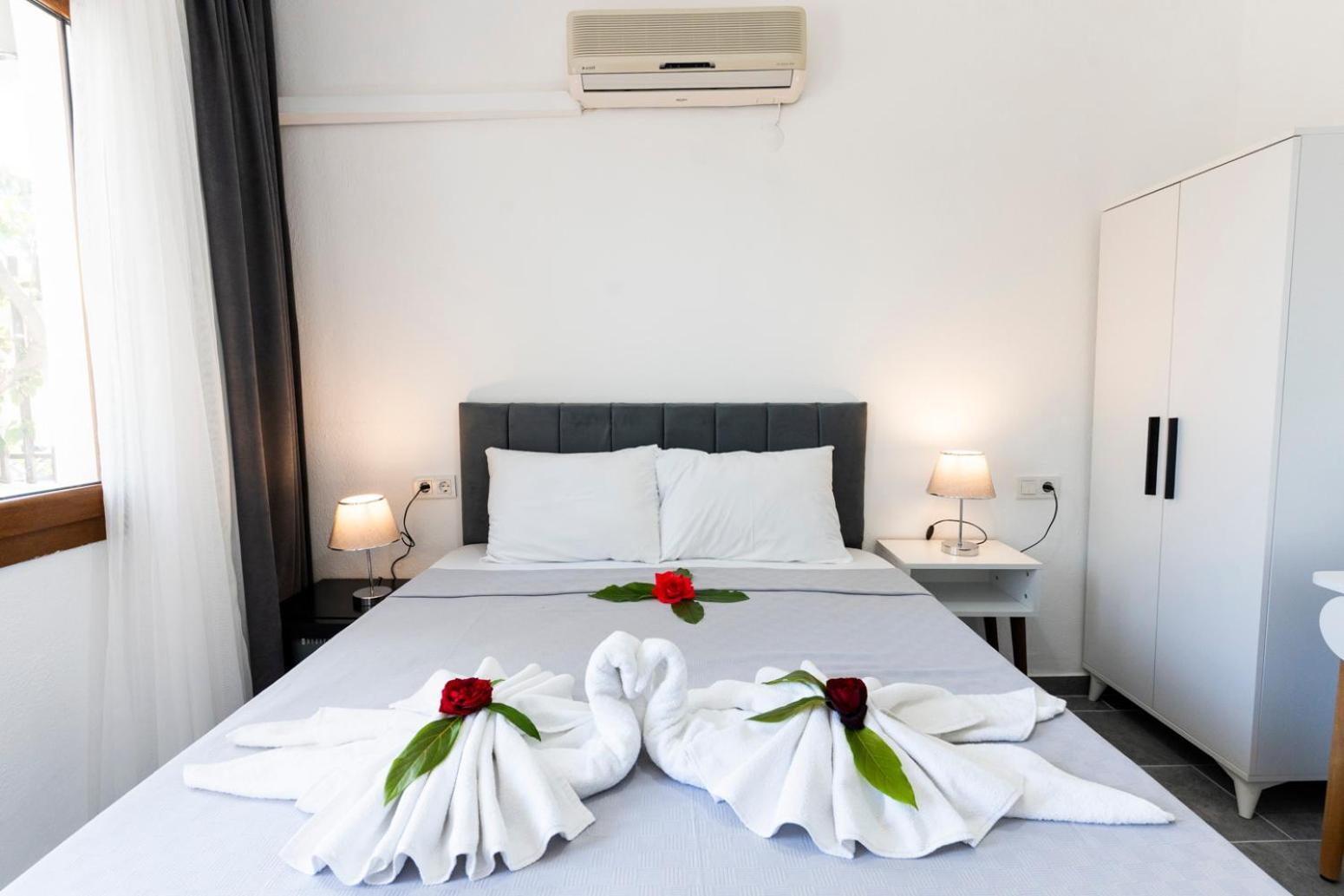 Yeni Doga Hotel Дальян Екстер'єр фото