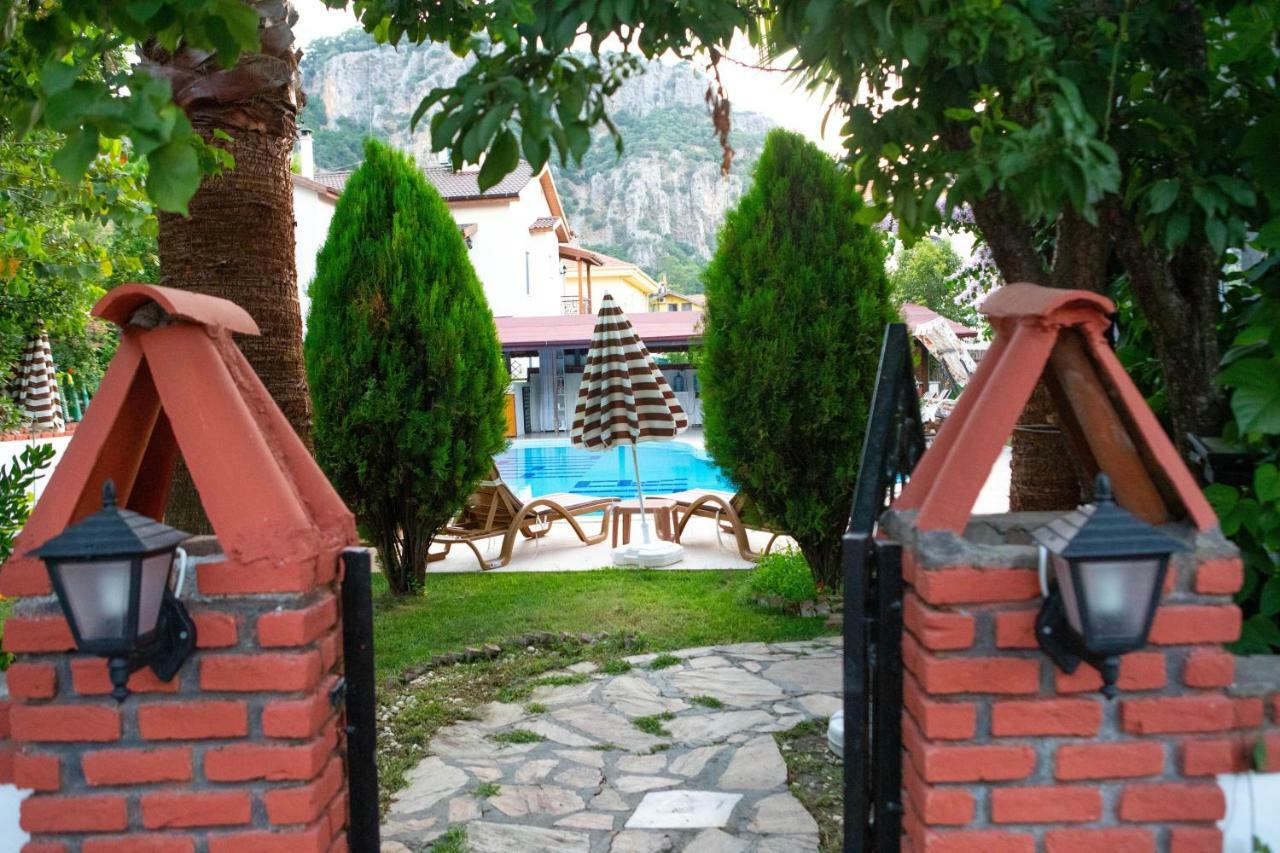 Yeni Doga Hotel Дальян Екстер'єр фото